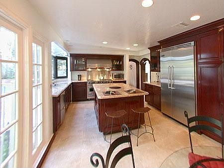 high end upgraded prfessional kitchen