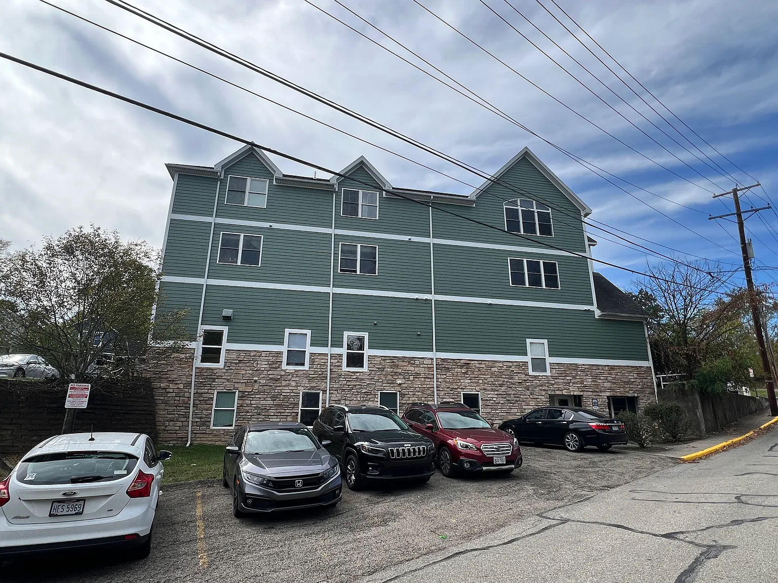 2 bed, $1,400 — Photo 3