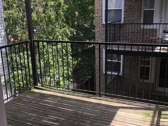 3rd image of 2517 W Leland Ave #2