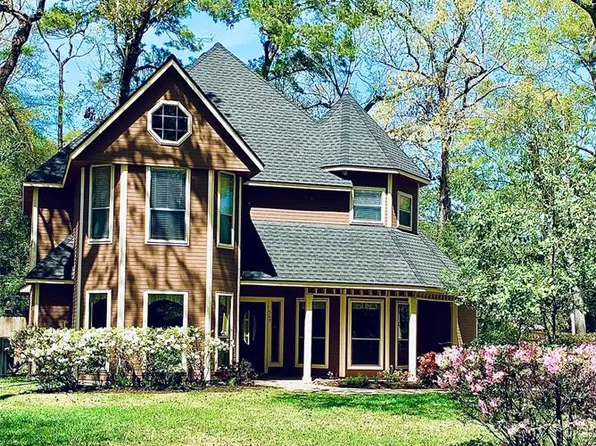 560 Beauregard Dr, Conroe, TX 77302