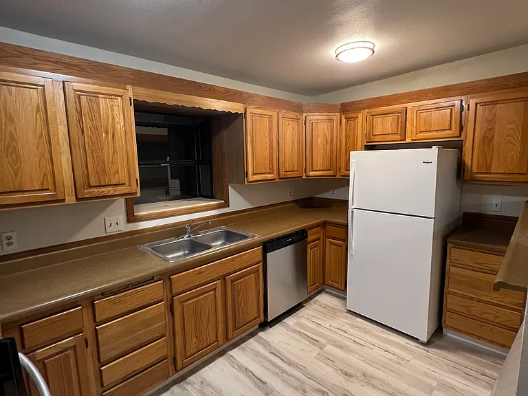 2807 Valleywood Dr — Photo 15