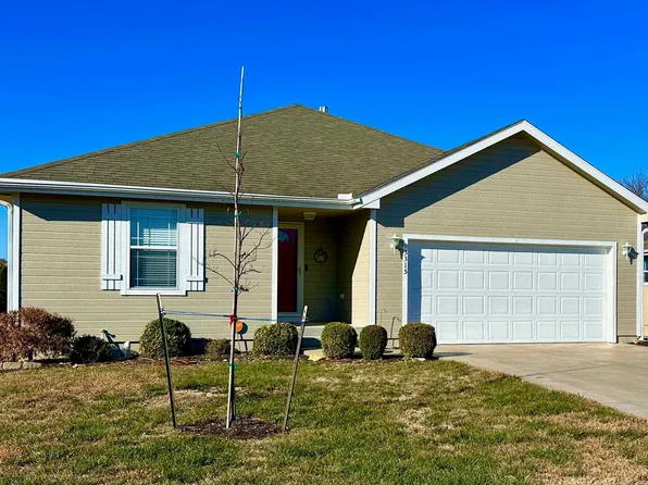 3315 SE Long St, Topeka, KS 66605