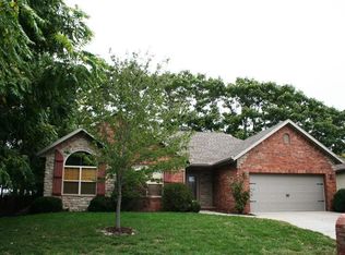 1359 W Berkshire Ave, Nixa, MO 65714