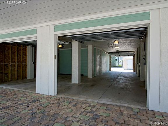 5th image of 419 E Intercoastal Dr