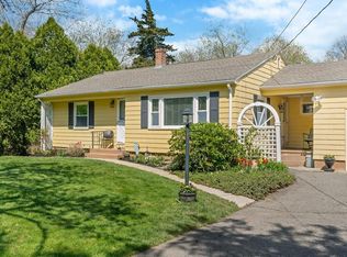 11 Lanphere Rd, Westerly, RI 02891