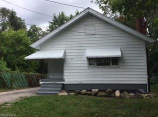 593 Winans Ave, Akron, OH 44306