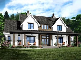 4 Winnwood Farm Way, Falmouth, ME 04105