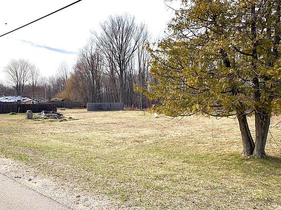 3rd image of 7566 E Houghton Lake Dr