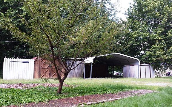 2nd image of 260 Beagle Park Loop