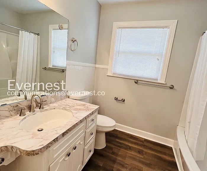 570 Hawkins Dr — Photo 18