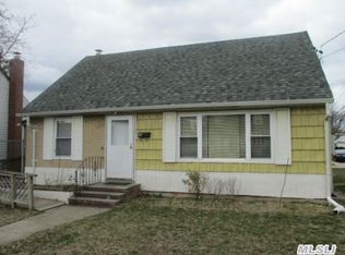 24 Utica Ave, Hicksville, NY 11801