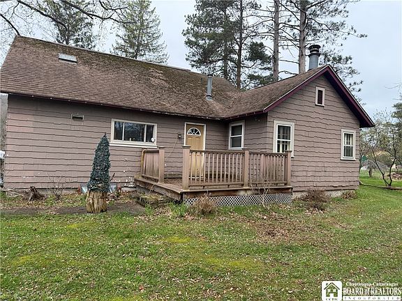 3rd image of 3261 Riverside Dr