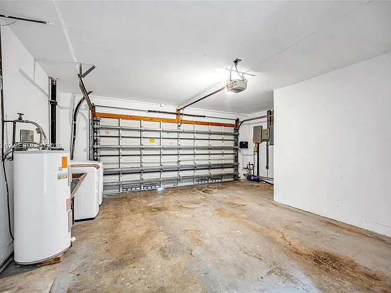 12525 SW 68th Ct — Photo 33