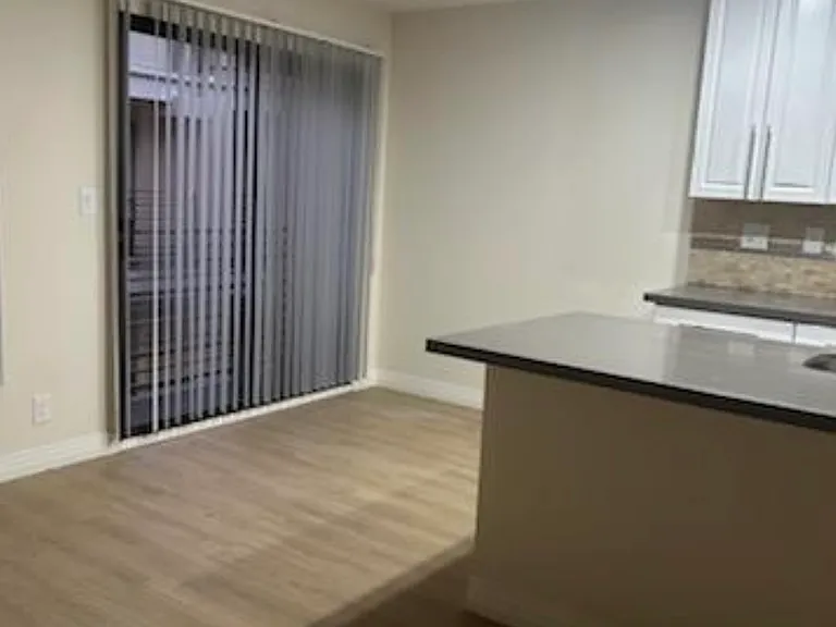 Burton Way Apartments — Photo 16