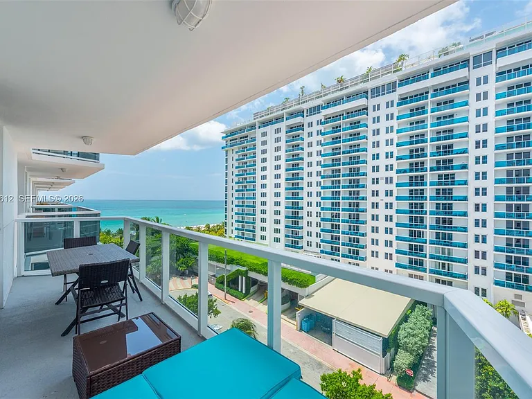 2401 Collins Ave #1007 — Photo 18
