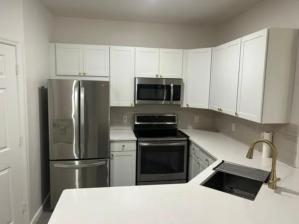 10961 Burnt Mill Rd #824, Jacksonville, FL 32256