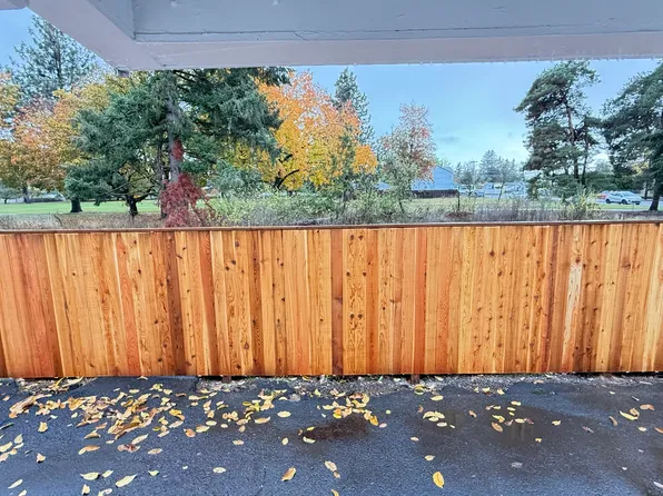 7606 SE Flavel St APT 5, Portland, OR 97206