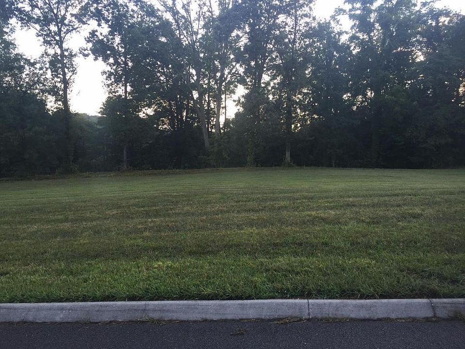 1st image of 735 Clydesdale Ave