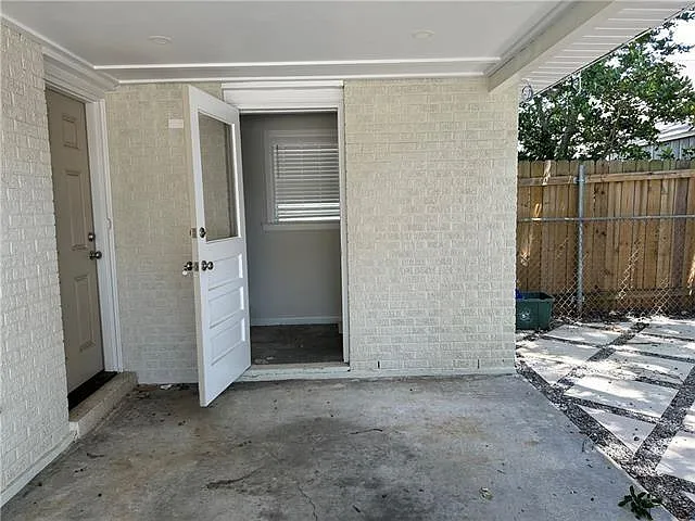 301 Labarre Dr #B — Photo 11
