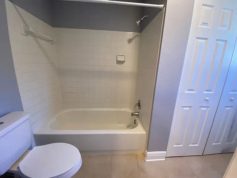 305 Lake Parsons Grn #101 — Photo 14