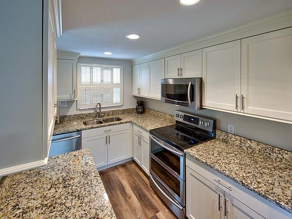 2nd image of 1100 Ponce De Leon Cir