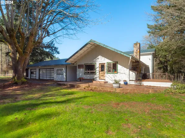 2751 Mount Reuben Rd, Glendale, OR 97442