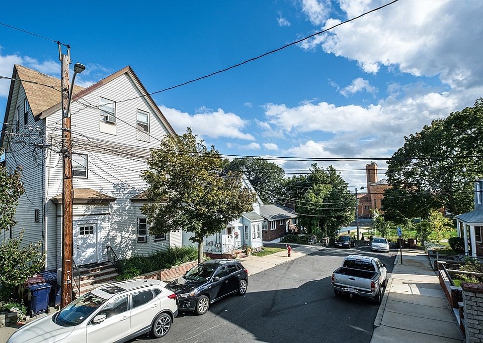 1st image of 20 Hatch St