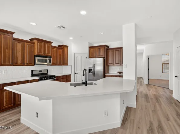 2925 E ANDRE Avenue, Gilbert, AZ 85298
