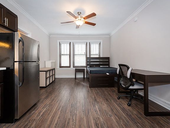 3rd image of 5316 S Dorchester Ave #5316-202