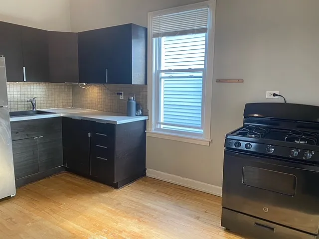 1820 N Albany Ave #2 — Photo 6
