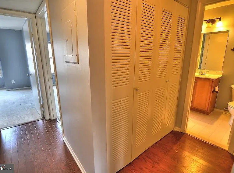 1707 Ascot Way #E — Photo 18