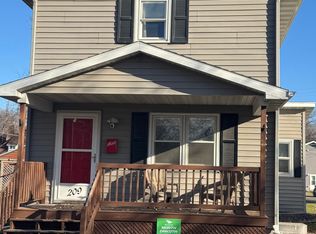 209 Cottonwood St, Grand Forks, ND 58201