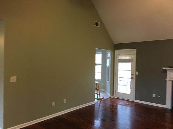 2nd image of 229 Ermines Way