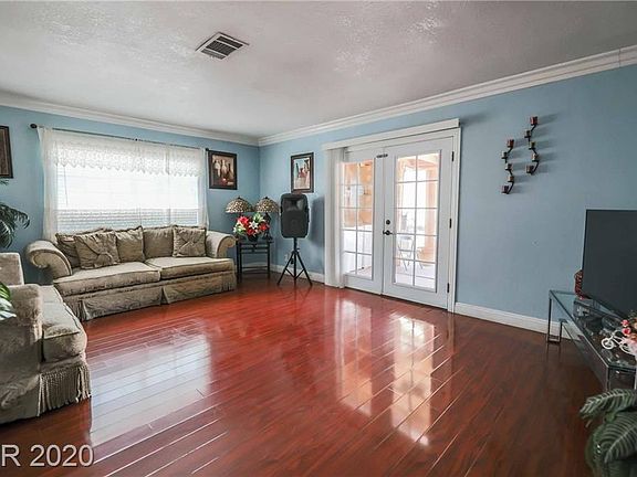 2nd image of 4000 Syracuse Dr