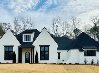 2109 Larkhill Ln, Auburn, AL 36830