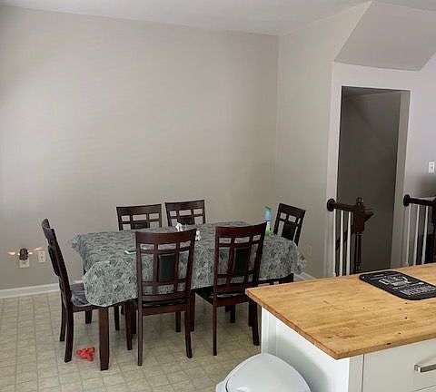 5th image of 4268 Normandy Ct