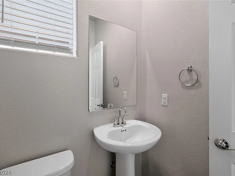 371 Scarlet Pine Ct — Photo 8