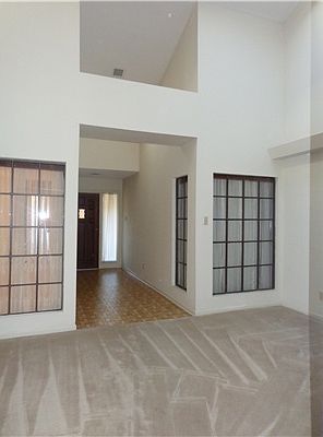 3rd image of 348 Windermere Blvd