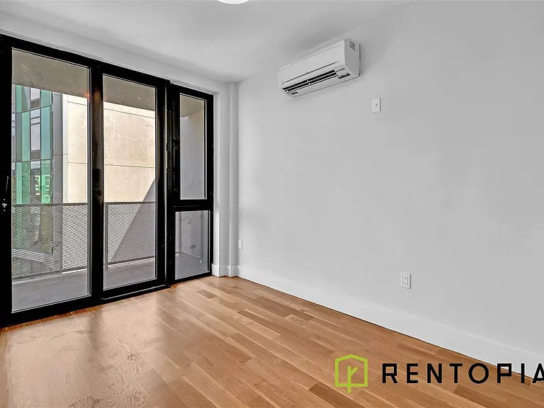 5 Withers St #6D — Photo 12