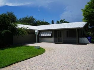 1209 28th Ave N, Naples, FL 34103