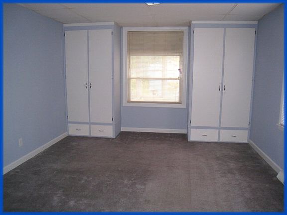 3rd image of 107 W Pine St