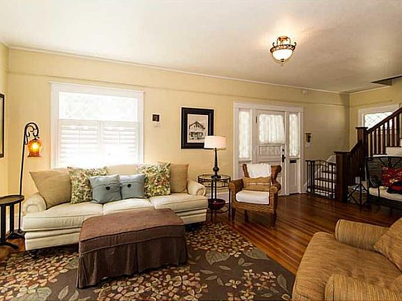 3rd image of 717 Magnolia Ave