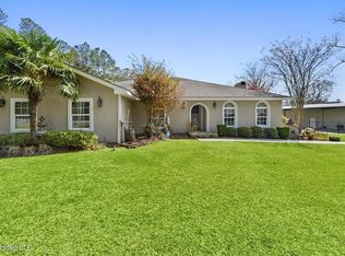 82 Nellie Burks Rd, Carriere, MS 39426