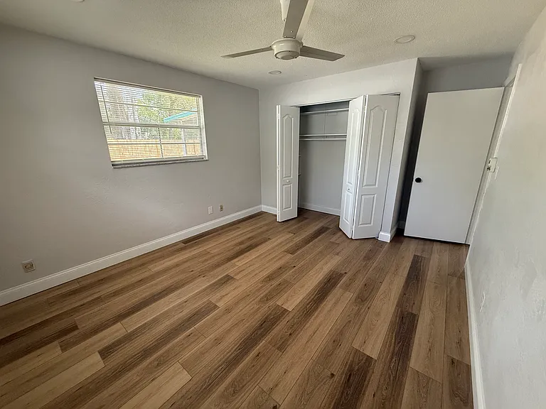 791 Lindenwood Cir E — Photo 6
