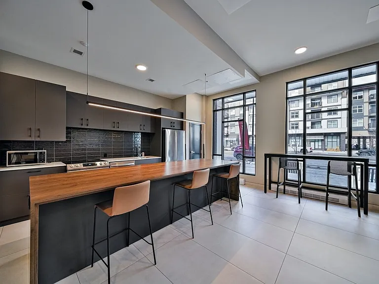 70 Park Pl E — Photo 26