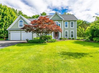 43 Cardogan Sq, Rochester, NY 14625