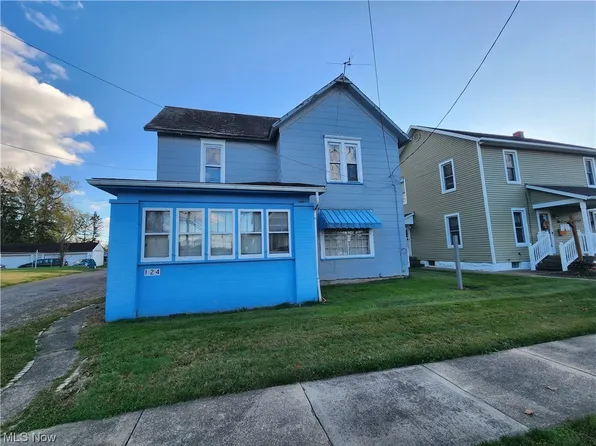 124 3rd St SW, Strasburg, OH 44680