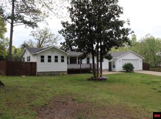 107 Oak St, Bull Shoals, AR 72619