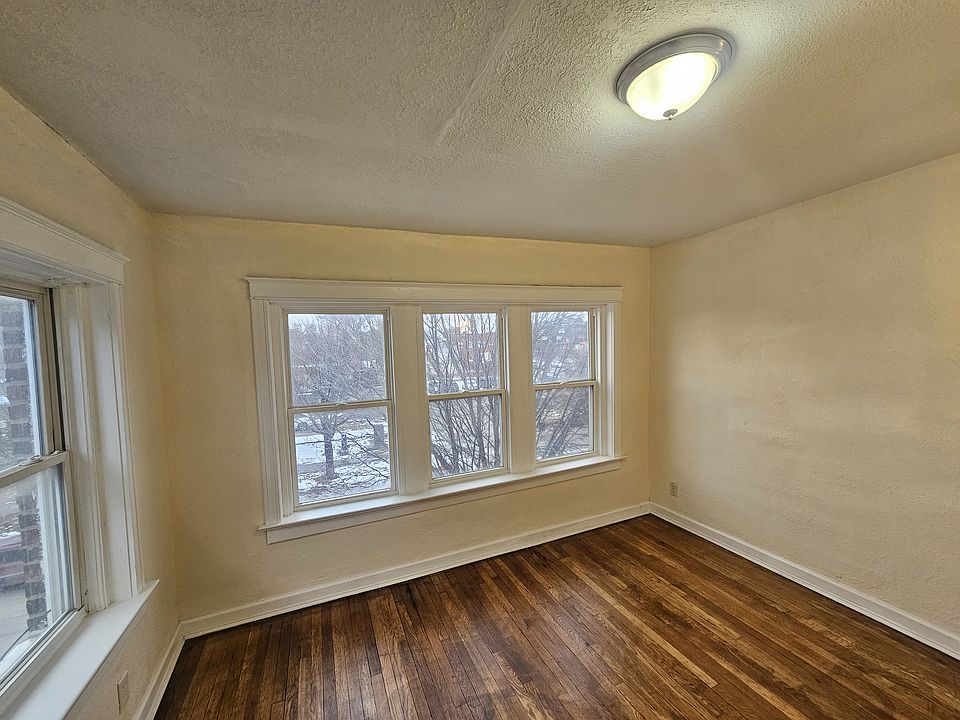 1st image of 611 Benton Blvd #3S