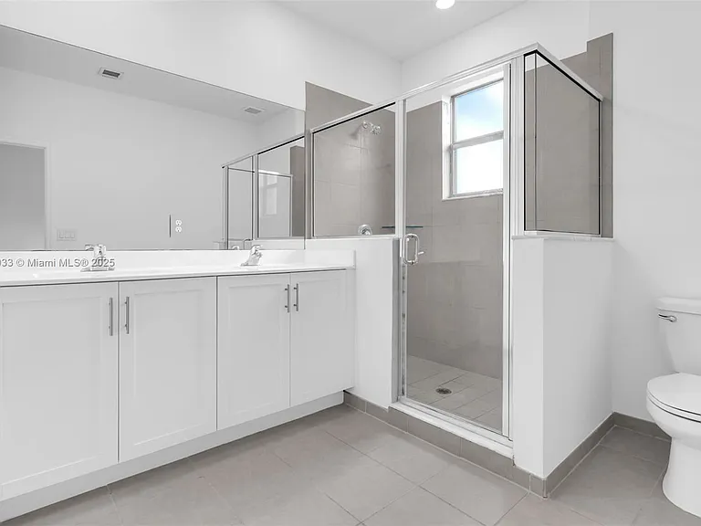 SW 134th Ct — Photo 5
